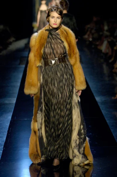 Look 19